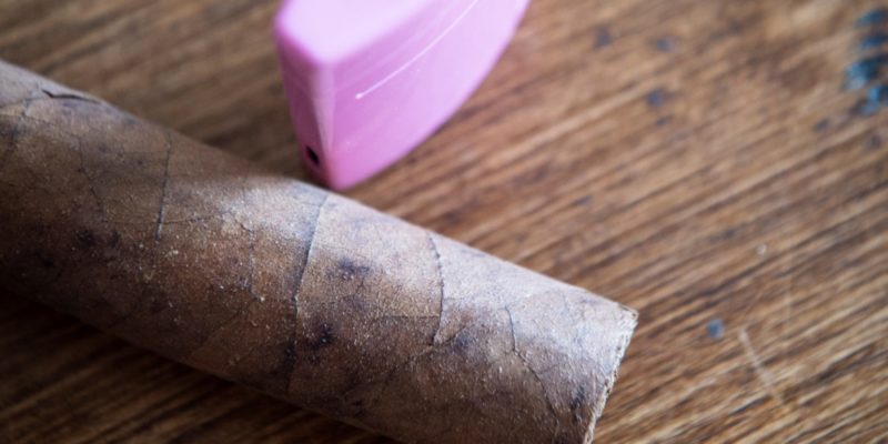 On the critical cigar consumer
